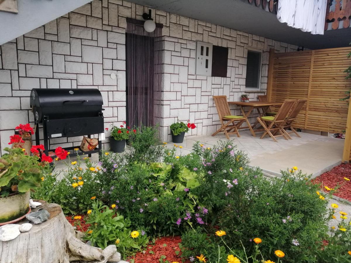 Apartmaji Iris Apartment