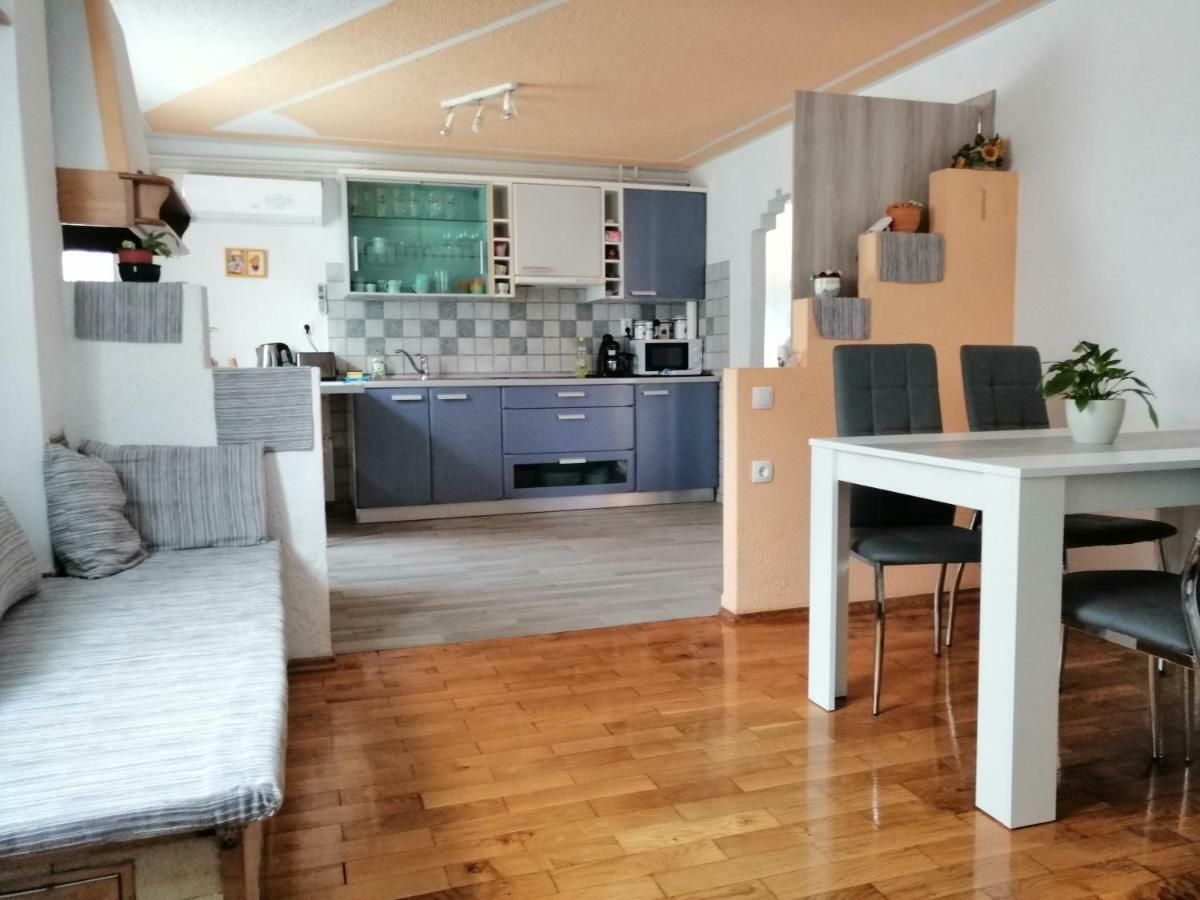 Apartmaji Iris Kobarid